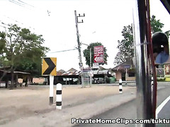 Large breasty Kuk Kik foreign 10-Pounder